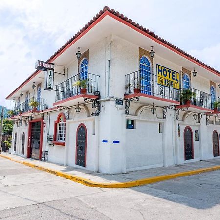 Hotel Isis Zihuatanejo Exterior foto
