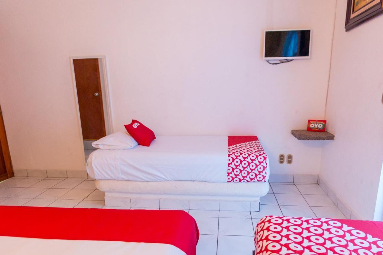 Hotel Isis Zihuatanejo Exterior foto