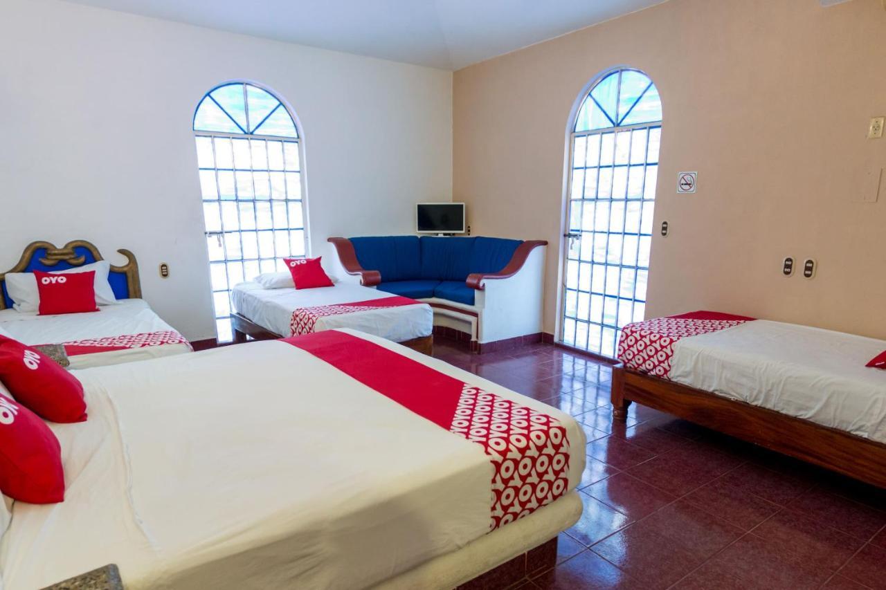 Hotel Isis Zihuatanejo Exterior foto