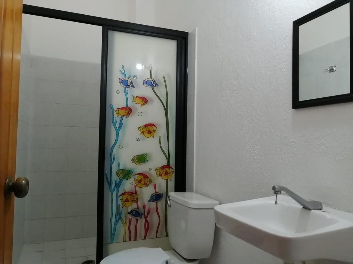 Hotel Isis Zihuatanejo Exterior foto